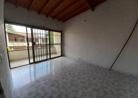 Imagen de Casa en arriendo en Antioquia, MEDELLÍN, GUAYABAL (L) Imagen de Casa en arriendo en Antioquia, MEDELLÍN, GUAYABAL (L)