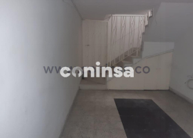 Imagen de Casa en arriendo en Antioquia, MEDELLÍN, LAURELES