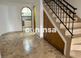 Imagen de Apartamento en arriendo en Antioquia, MEDELLÍN, LAURELES