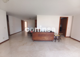Imagen de Apartamento en arriendo en Antioquia, MEDELLÍN, LAURELES