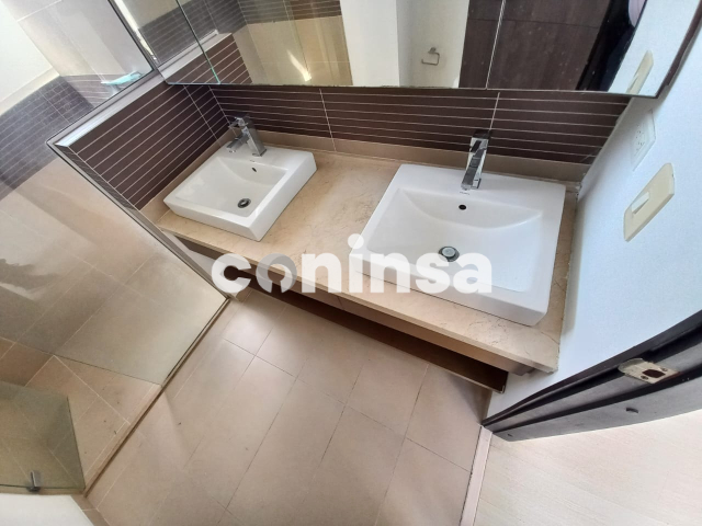 Apartamento en Arriendo en EL POBLADO Imagen de Apartamento 12