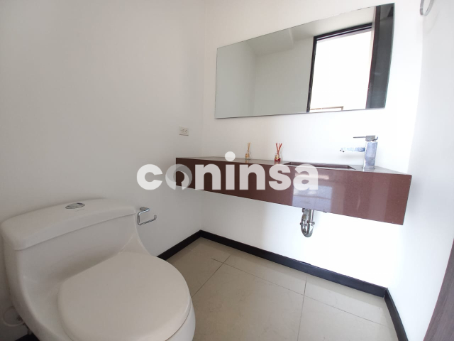 Apartamento en Arriendo en EL POBLADO Imagen de Apartamento 8