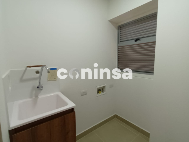 Apartamento en Arriendo en ZONA CENTRO- SABANETA Imagen de apartamento 3